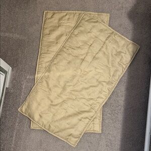 Like New!  Hotel Collection Brand King Pillow Sham Set (2pc)